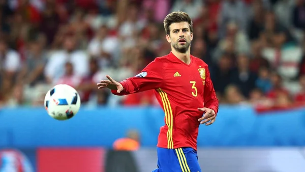 Gerard Pique là chốt chặn vững chắc trong hàng phòng ngự Tây Ban Nha