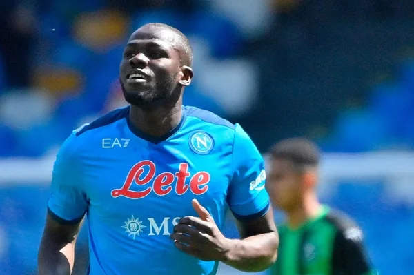 Kalidou Koulibaly được gọi là “người lãnh đạo xuất chúng” khi thi đấu tại Napoli