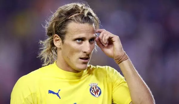 Diego Forlan đạt được nhiều thành tích ấn tượng