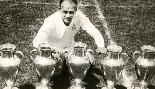 “Mũi tên bạc” Alfredo Di Stefano