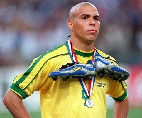 Ronaldo De Lima – Huyền thoại đẳng cấp của bóng đá Thế giới